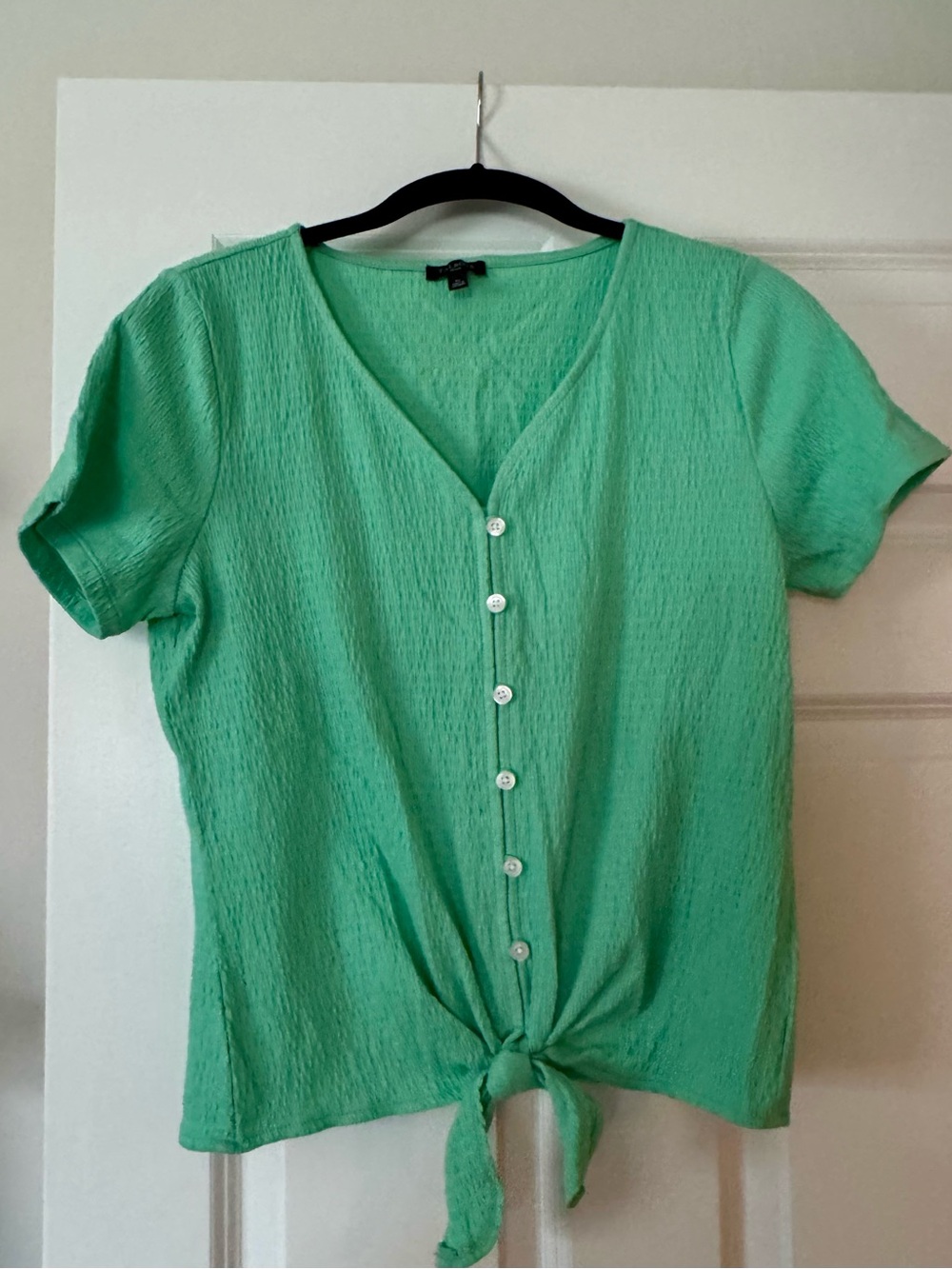 Talbots Mint Green Textured Short Sleeve Button-Front Tie Hem Top